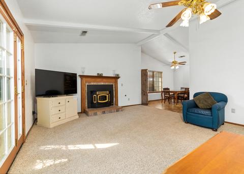 2225 E Kaweah Ct, Visalia, CA 93292 photo 7