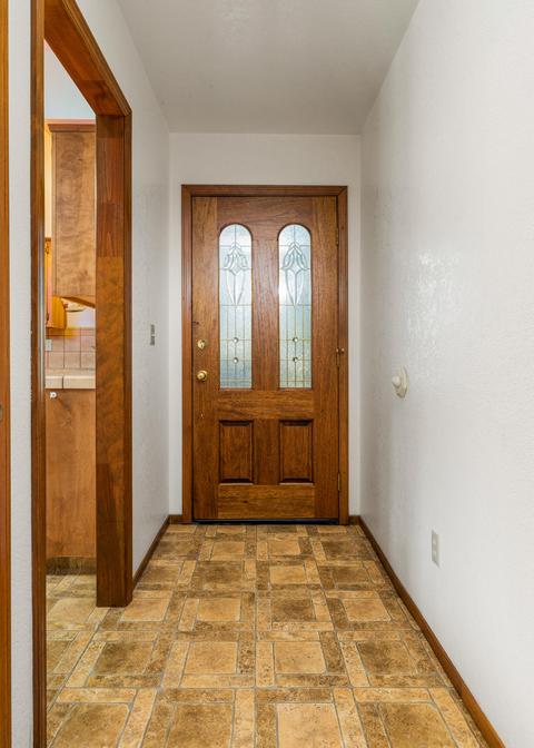 2225 E Kaweah Ct, Visalia, CA 93292 photo 5