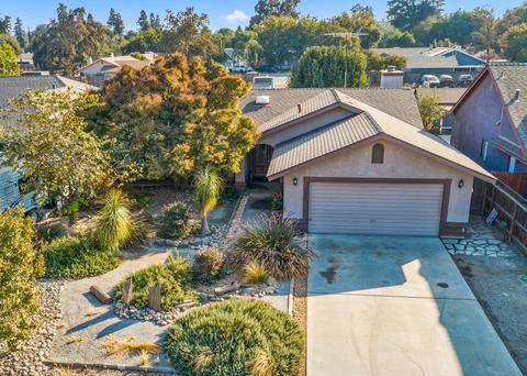 2225 E Kaweah Ct, Visalia, CA 93292 photo 2