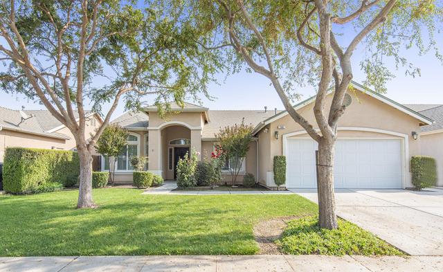 166 N Marcin St Visalia Ca 93291 35 Photos Mls 207788 Movoto