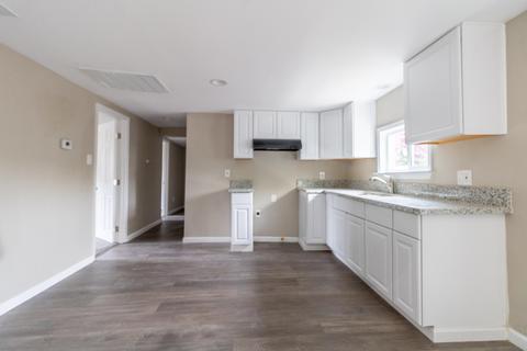 323 N E St, Exeter, CA 93221 photo 7