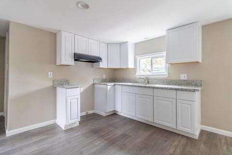 323 N E St, Exeter, CA 93221 photo 8