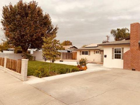 938 Avocado Dr, Lemoore, CA 93245 photo 5