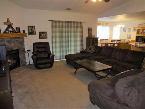 2618 E Cherry Ave, Visalia, CA 93292 photo 3