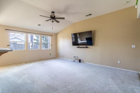 4019 E Hillcrest Ave, Visalia, CA 93292 photo 6
