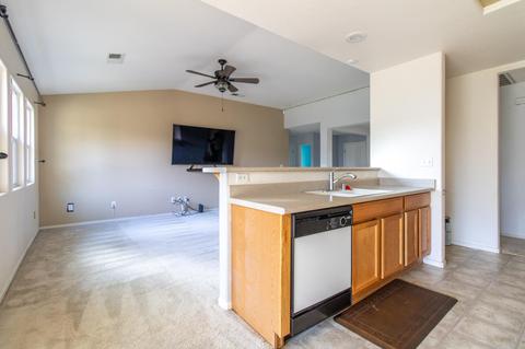 4019 E Hillcrest Ave, Visalia, CA 93292 photo 10
