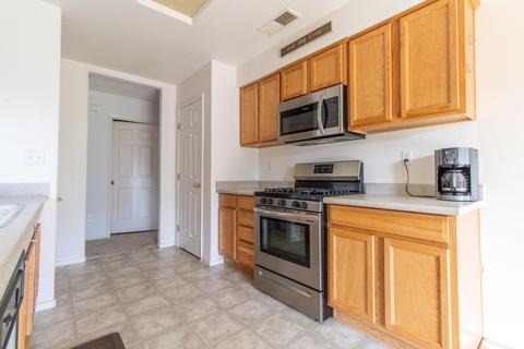 4019 E Hillcrest Ave, Visalia, CA 93292 photo 11