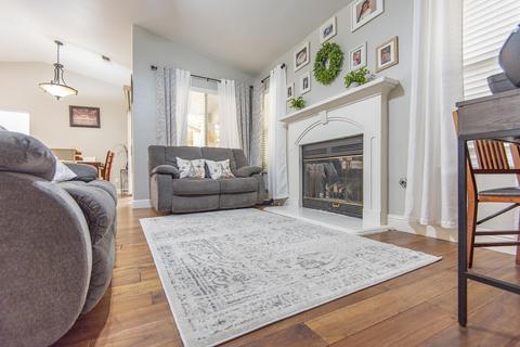 3905 E Harold Ave, Visalia, CA 93292 photo 11
