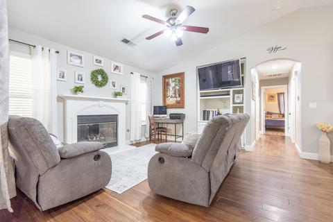 3905 E Harold Ave, Visalia, CA 93292 photo 14
