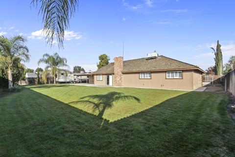 329 E Burlwood Ln, Lemoore, CA 93245 photo 35