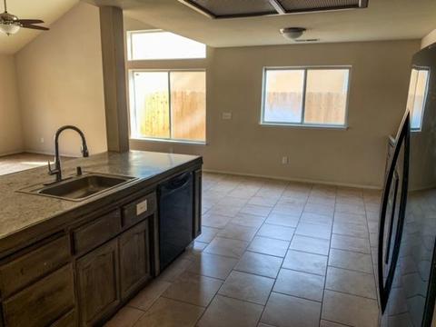 2320 E School Ct, Visalia, CA 93292 photo 11