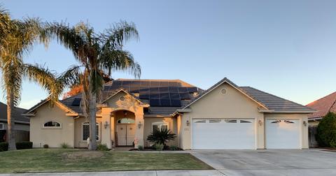 215 Old Line Ct, Exeter, CA 93221 photo 1