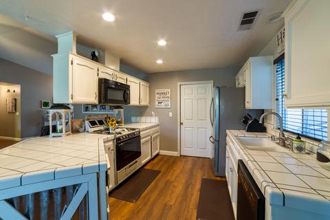 425 Benjamin Ct, Exeter, CA 93221 photo 11