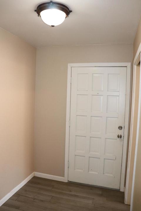1439 E Boyer Dr, Tulare, CA 93274 photo 2