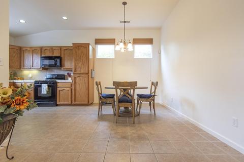 1241 E Mesa Ct, Visalia, CA 93292 photo 7