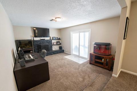 351 W Spring Ln, Lemoore, CA 93245 photo 9