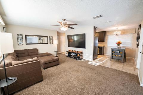 351 W Spring Ln, Lemoore, CA 93245 photo 7