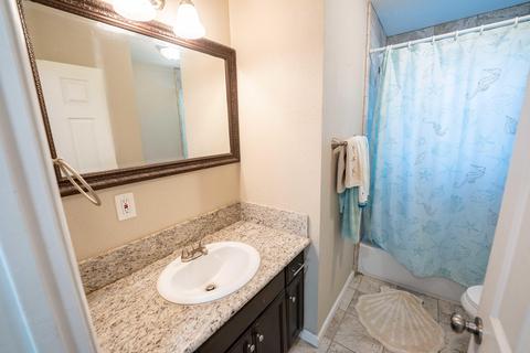 351 W Spring Ln, Lemoore, CA 93245 photo 28