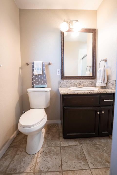 351 W Spring Ln, Lemoore, CA 93245 photo 34