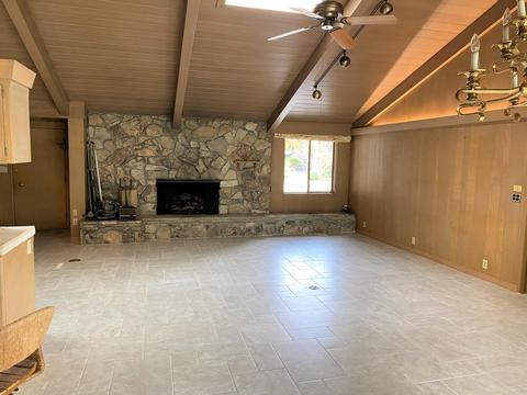 525 E Chevy Chase Dr, Tulare, CA 93274 photo 17