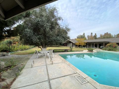 525 E Chevy Chase Dr, Tulare, CA 93274 photo 40