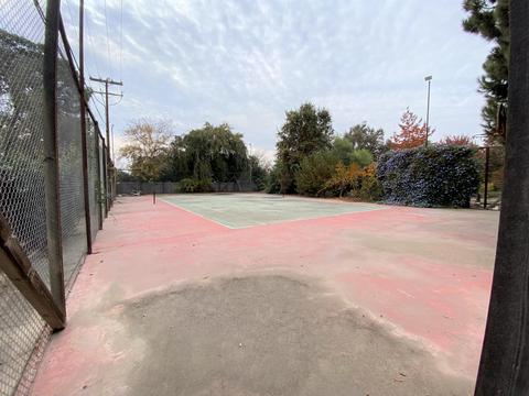 525 E Chevy Chase Dr, Tulare, CA 93274 photo 54