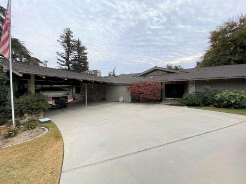 525 E Chevy Chase Dr, Tulare, CA 93274 photo 5