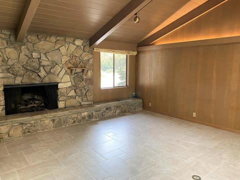 525 E Chevy Chase Dr, Tulare, CA 93274 photo 18