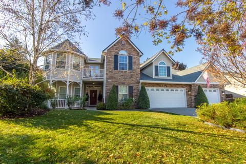 1214 N Carolina Ave, Clovis, CA 93619 photo 1