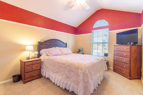 1214 N Carolina Ave, Clovis, CA 93619 photo 29