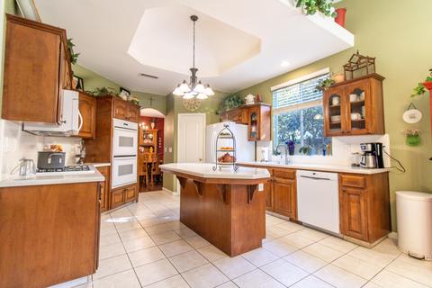 1214 N Carolina Ave, Clovis, CA 93619 photo 17