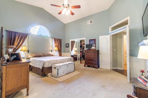 1214 N Carolina Ave, Clovis, CA 93619 photo 21
