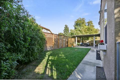 1608 E Beech Dr, Visalia, CA 93292 photo 50