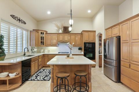 1608 E Beech Dr, Visalia, CA 93292 photo 22