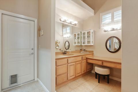 1608 E Beech Dr, Visalia, CA 93292 photo 5