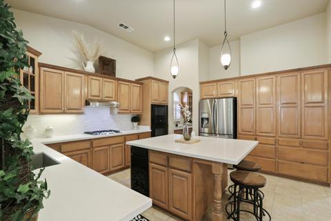 1608 E Beech Dr, Visalia, CA 93292 photo 21