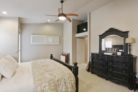 1608 E Beech Dr, Visalia, CA 93292 photo 2