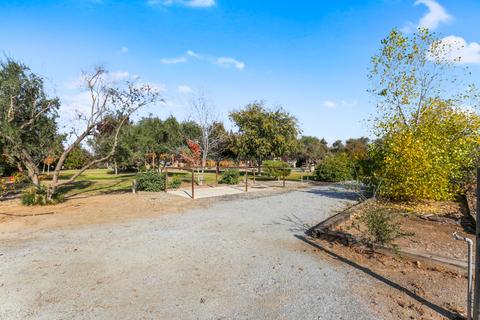 22561 Carson Ave, Exeter, CA 93221 photo 59