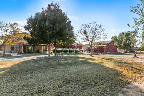 22561 Carson Ave, Exeter, CA 93221 photo 2