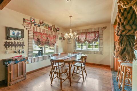22561 Carson Ave, Exeter, CA 93221 photo 24