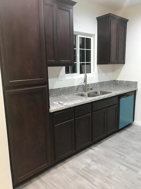 230 S E St, Tulare, CA 93274 photo 8