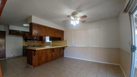1634 E Walnut Ave, Tulare, CA 93274 photo 5