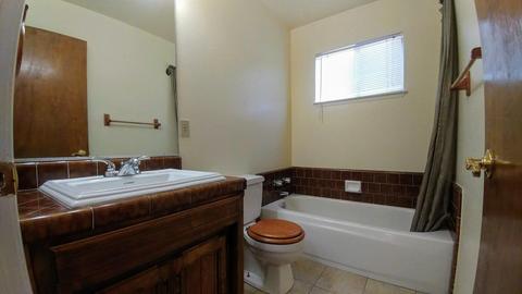 1634 E Walnut Ave, Tulare, CA 93274 photo 13