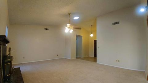 1634 E Walnut Ave, Tulare, CA 93274 photo 4