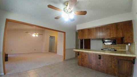 1634 E Walnut Ave, Tulare, CA 93274 photo 6