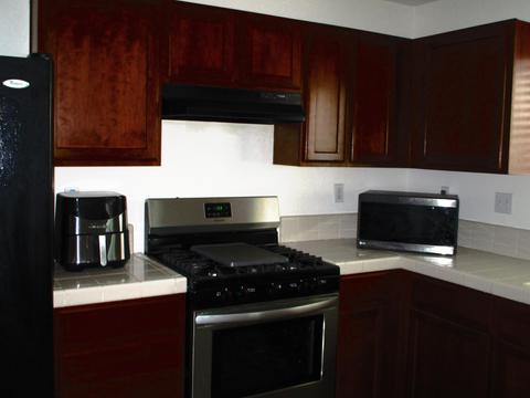 2214 E Victor Ave, Visalia, CA 93292 photo 4