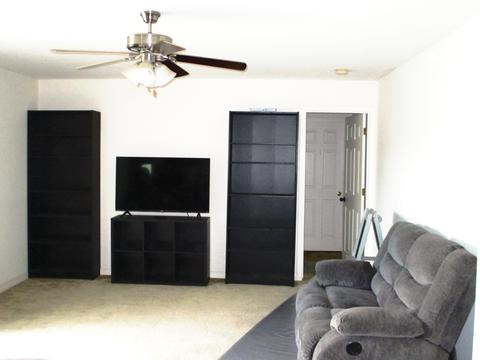2214 E Victor Ave, Visalia, CA 93292 photo 5