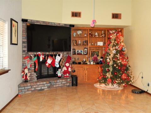 131 S Cornucopia Rd, Exeter, CA 93221 photo 2