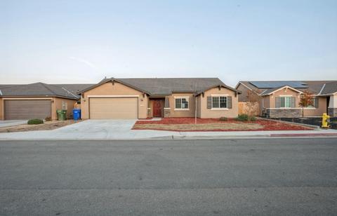 746 Tulip Cir, Dinuba, CA 93618 photo 1