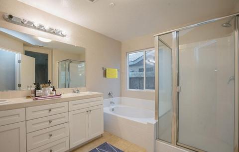 746 Tulip Cir, Dinuba, CA 93618 photo 11